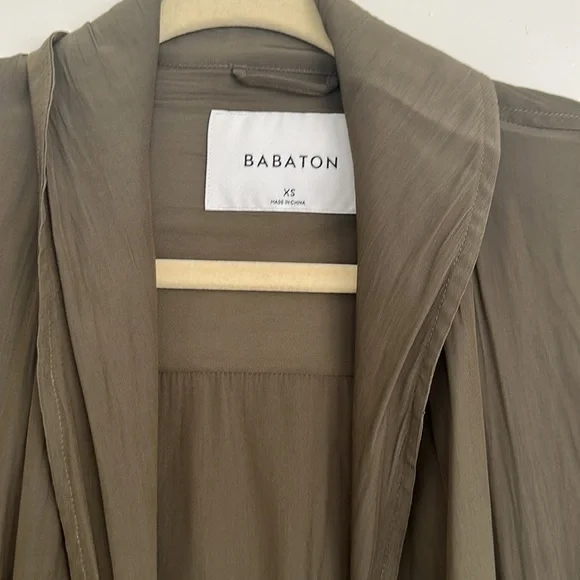 Aritzia Babaton Robe Jacket Silk NWOT
